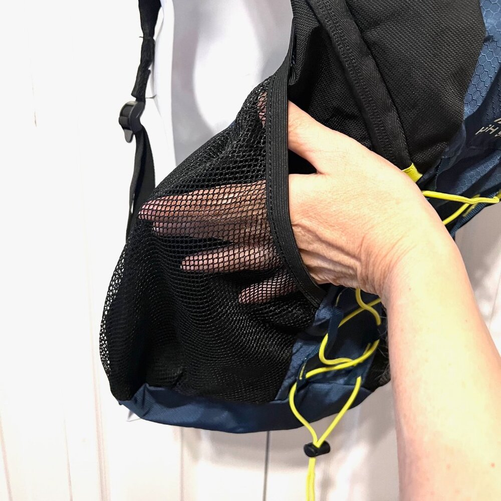 High Sierra Back Pack-Navy Blue/Black-Unisex-Lightweight-Mesh-Adjustable Straps - Picture 5 of 16